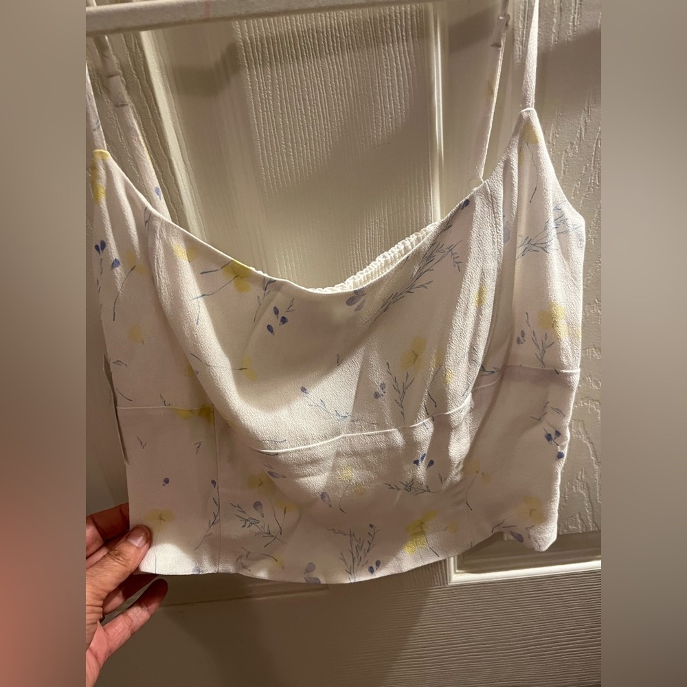 Aritzia Basel top size small with tags